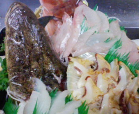 【祝い魚】地魚３種・伊勢海老舟盛☆今朝獲れ魚！牛陶板焼き